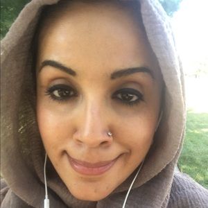 Meet your Posher, Zainab